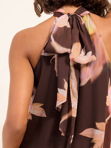 Friends Like These Blouse in Brown