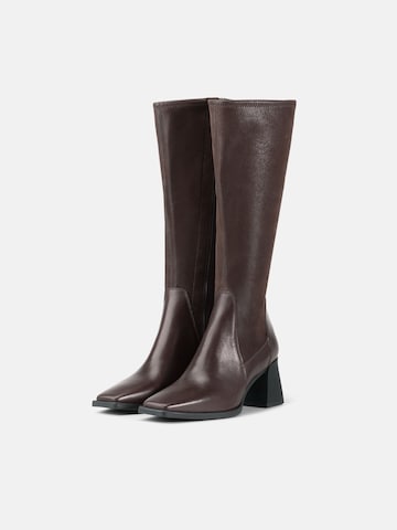 VAGABOND SHOEMAKERS Saappaat 'Hedda' värissä ruskea