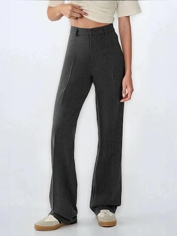 Wide leg Pantaloni con piega frontale di Hiccup in grigio