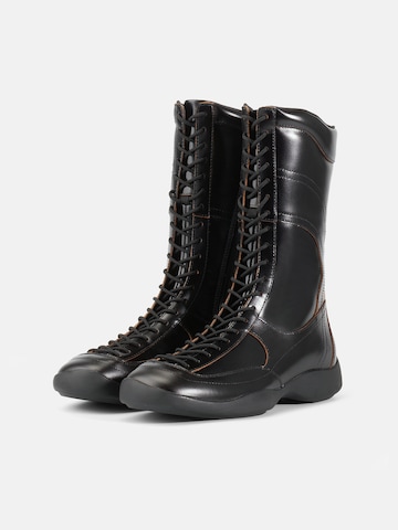 VAGABOND SHOEMAKERS Μπότες με κορδόνια 'SKY' σε μαύρο