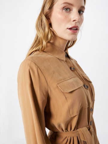 VILA Blouse in Bruin