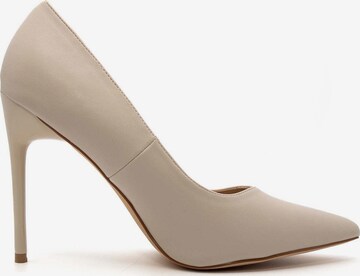 CRISTIN Pumps in Beige