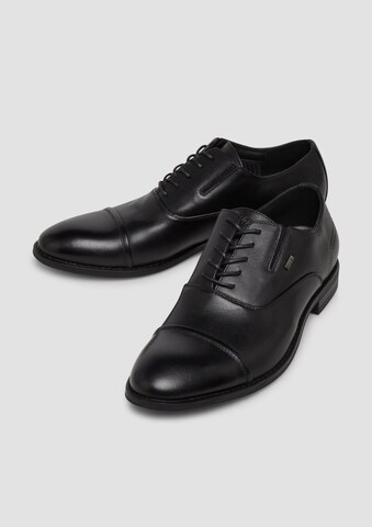 Chaussure à lacets s.Oliver en noir