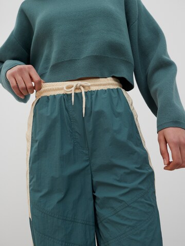 Loosefit Pantaloni 'Travis' di EDITED in blu