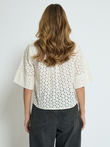 Camicia da donna 'Haze' di Peppercorn in bianco