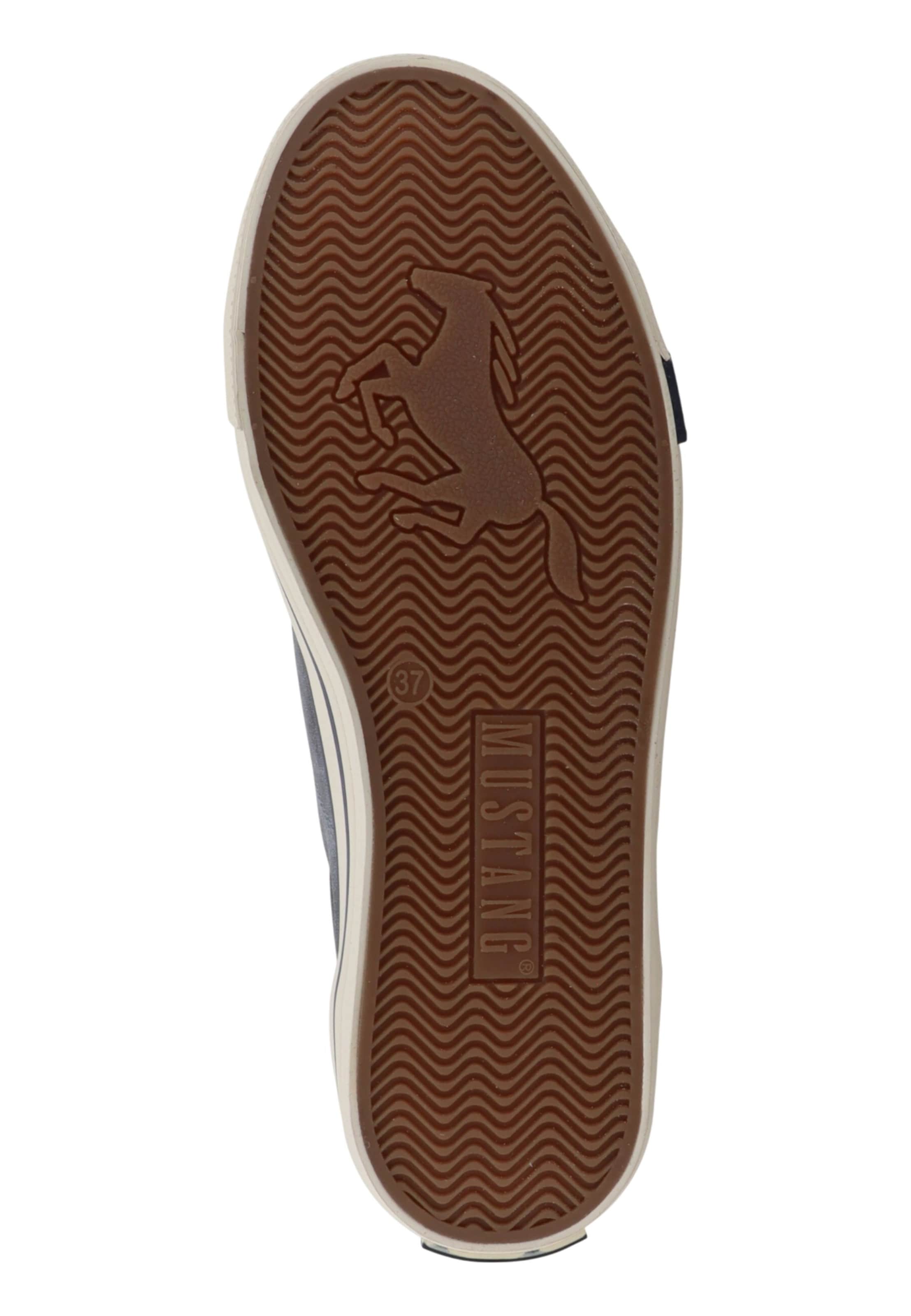 MUSTANG Sneakers laag in Blauw