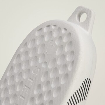 ADIDAS BY STELLA MCCARTNEY - Zapatos para playa y agua en blanco