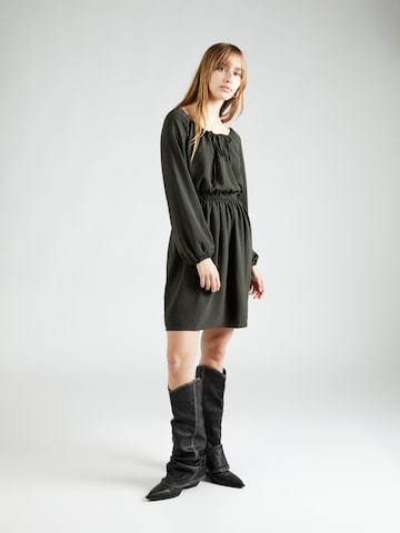 Robe 'ALVA' VERO MODA en vert : devant