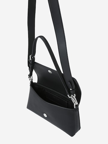 Calvin Klein Shoulder bag 'Must' in Black