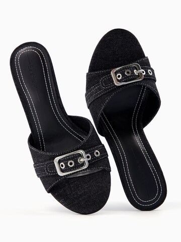 Bershka Sandals in Black