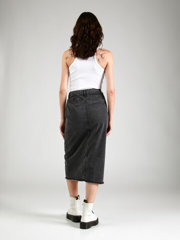 juoda ABOUT YOU Sijonas 'Kim Skirt'