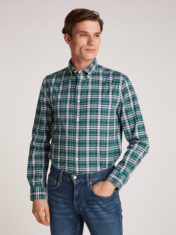 TOMMY HILFIGER Regular fit Srajca | zelena barva: sprednja stran
