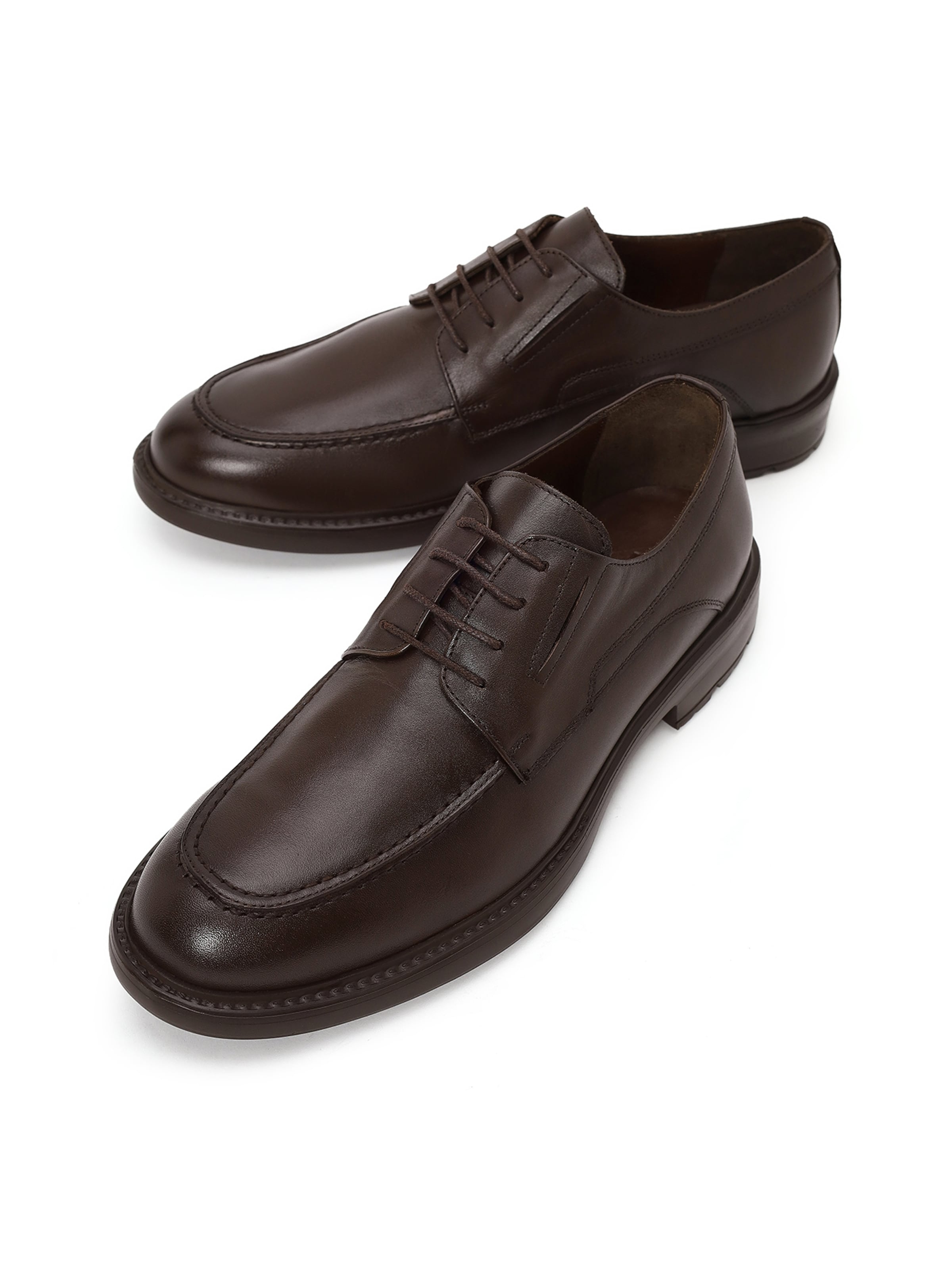 Derimod Lace-Up Shoes in Brown
