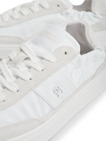 TOMMY HILFIGER Platform trainers 'Heritage' in Grey