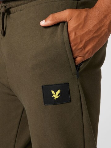 Effilé Pantalon Lyle & Scott en vert