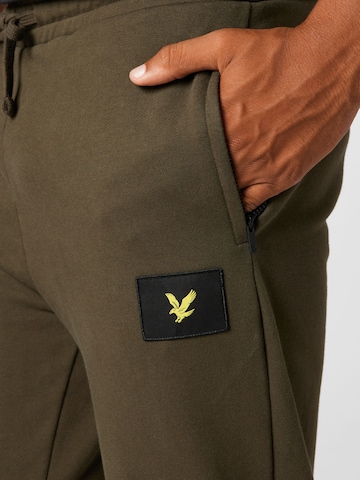 Lyle & Scott Tapered Pants in Green