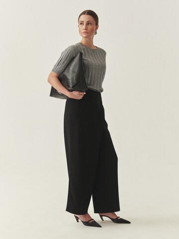 TATUUM Široký strih Nohavice - Čierna