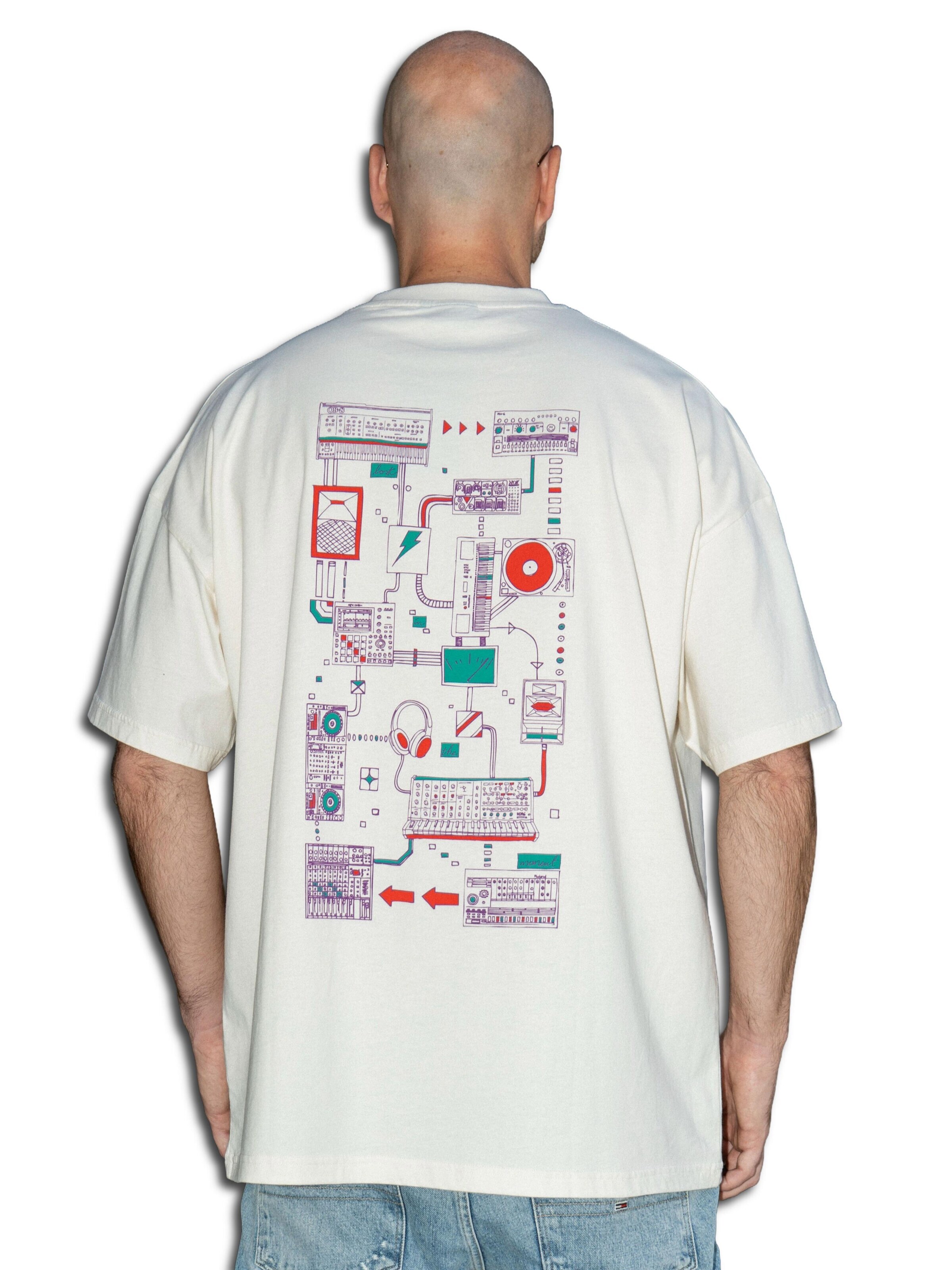 here\
ow. Shirt 'Connections T-shirt' in Wit