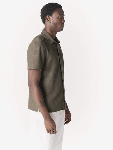 KOROSHI Regular fit Skjorta i grön