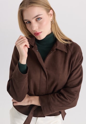 Felix Hardy Between-Season Jacket in Brown
