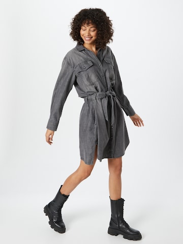 Robe-chemise True Religion en gris