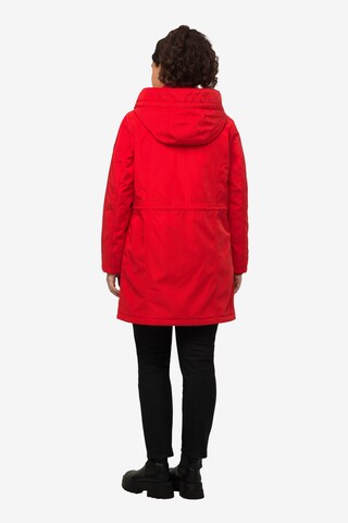 Manteau fonctionnel Ulla Popken en rouge