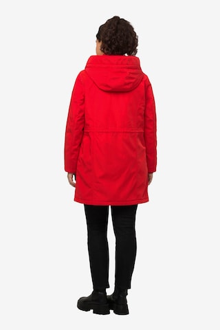 Manteau fonctionnel Ulla Popken en rouge