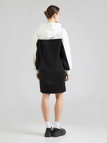 monari - Vestido en negro