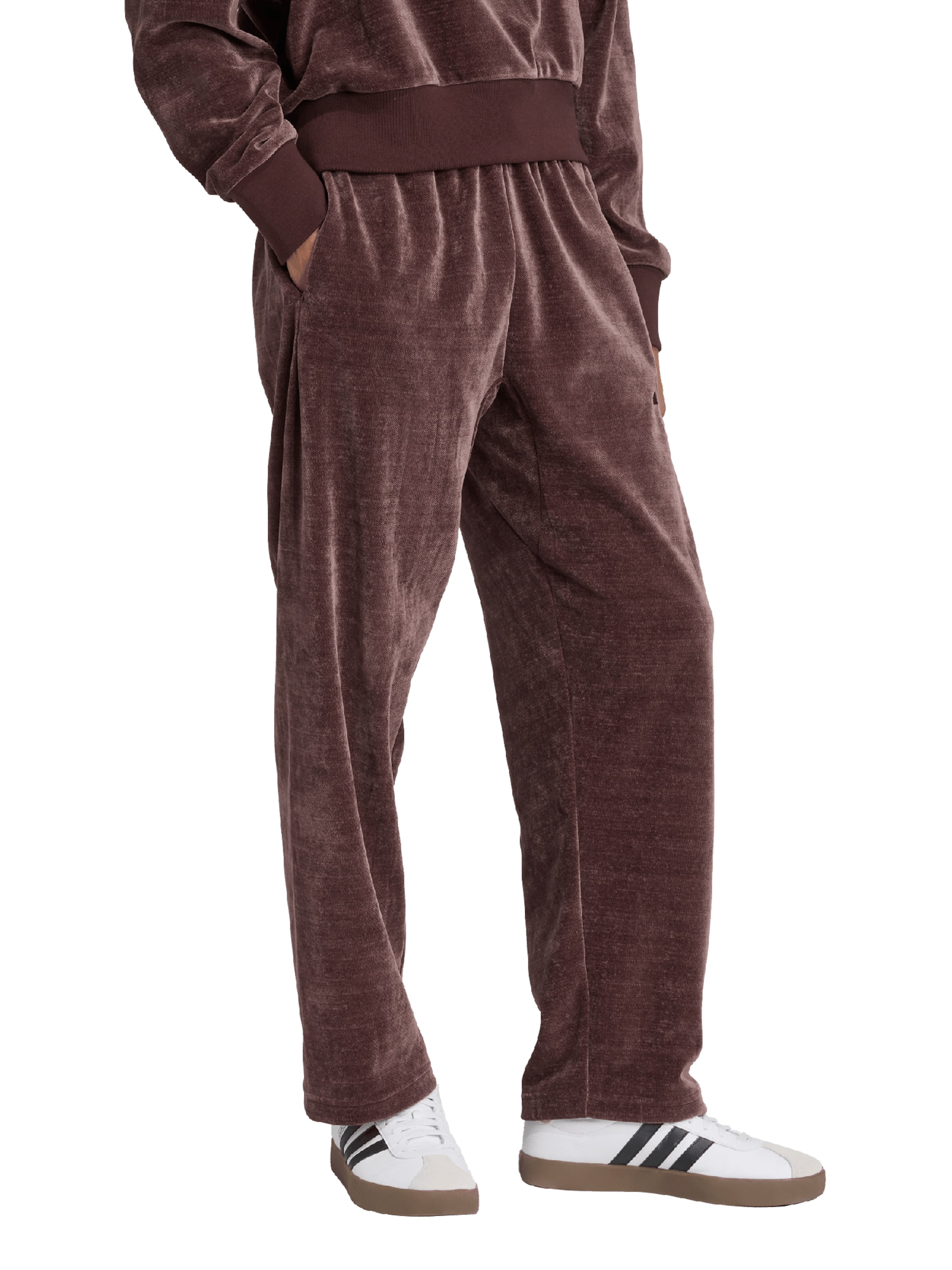 ADIDAS SPORTSWEAR Loosefit Sportnadrágok 'A SZN' - barna