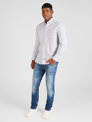 Coupe regular Chemise TOMMY HILFIGER en blanc