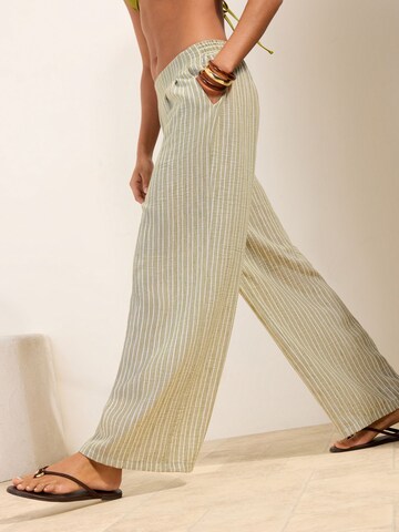 Wide leg Pantaloni con pieghe di Friends Like These in verde