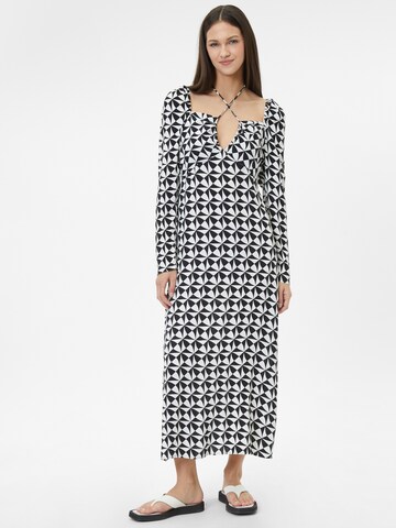 Dorothy Perkins Jurk in Zwart: voorkant