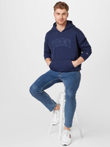 Tommy Jeans Sweatshirt in Blau