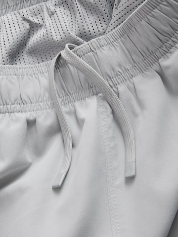 Shorts de bain 'Essential' Next en gris