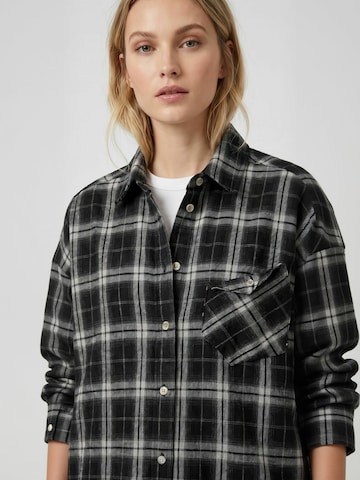 Opal Studio Paita ' Kammie Tartan ' värissä harmaa: etupuoli