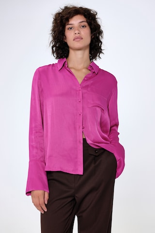 Aligne Blouse in Pink: front
