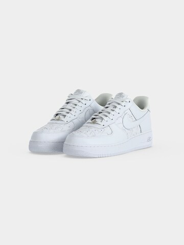 Nike Sportswear Tenisky 'Air Force 1 '07' – bílá