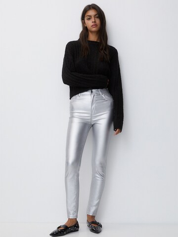 Pull&Bear Skinny Spodnie w kolorze srebrny