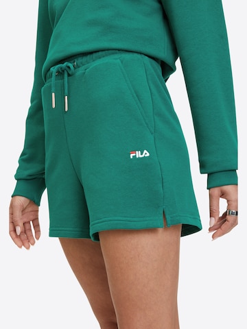 Regular Pantalon de sport FILA en vert
