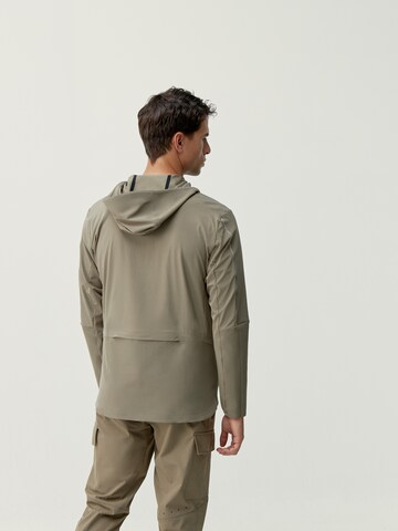 Born Living Yoga Sports jacket ' Sittang ' in Green