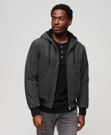 Superdry Jacke in Schwarz: Vorderseite