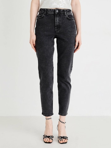 PIECES regular Τζιν 'PCKESIA' σε γκρι: μπροστά