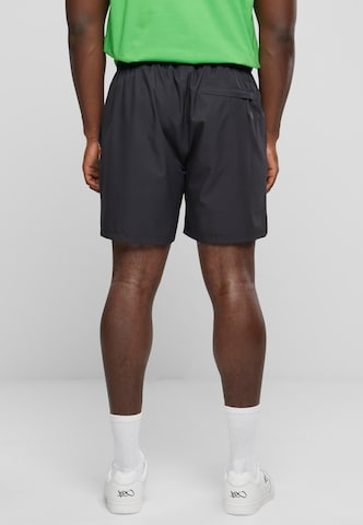 K1X Regular Shorts in Schwarz