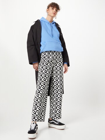 Monki Regular Trousers in Black