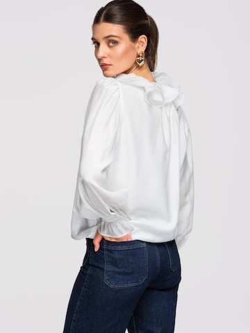 Ombre Halenka – bílá