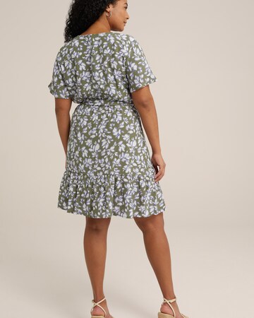 WE Fashion Рокля в зелено