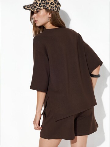 Maglietta di Busem in marrone