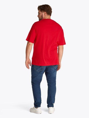 Tommy Hilfiger Big & Tall Koszulka 'ESSENTIAL' w kolorze czerwony