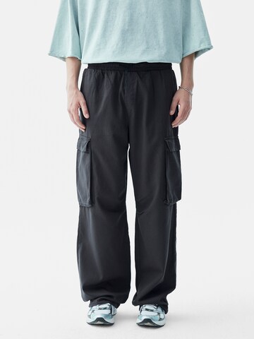 Loosefit Pantaloni cargo 'Chrysanthemum' di VAMOS CLO in grigio: frontale