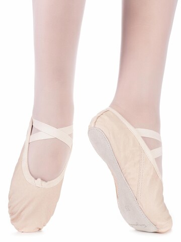 Tanzmuster Athletic Shoes 'Sasha' in Beige